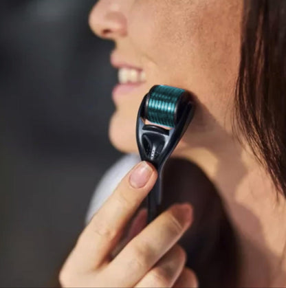 Collagen Awakening Roller